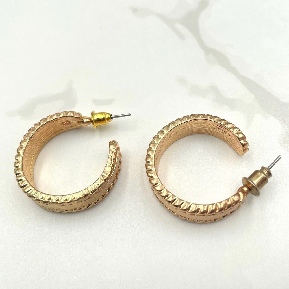 Vintage Gold Tone Wide Hoops Earrings Rope Edge Dome Chunky Post Back Retro 80s